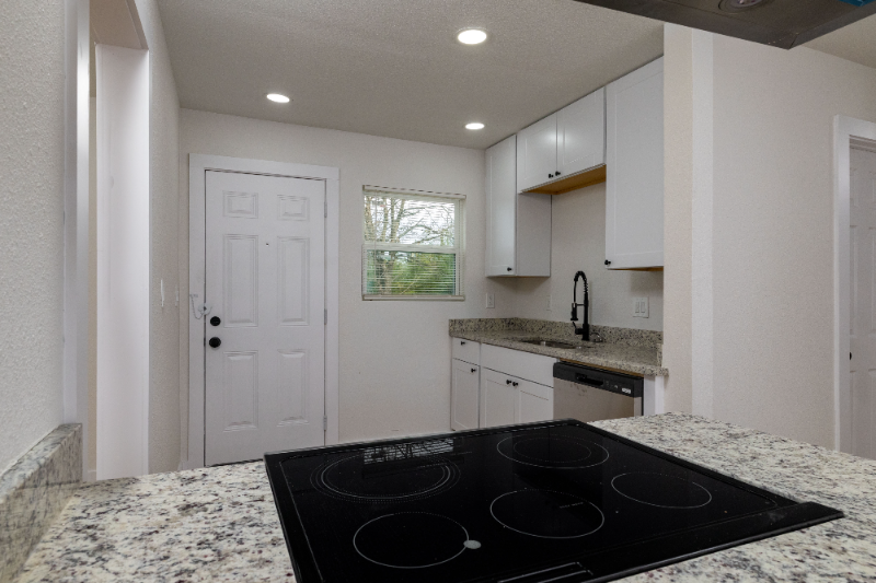 3501 Canyon Ridge Ave - Photo 4 of 8