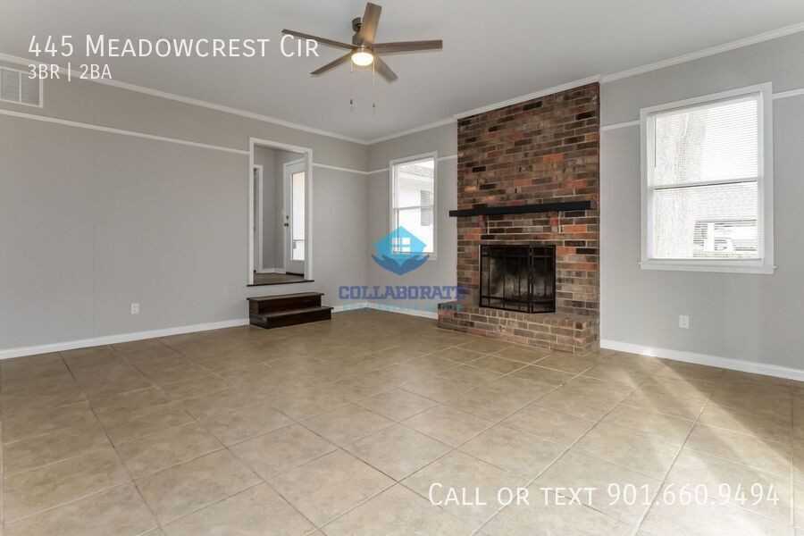 445 Meadowcrest Cir - Photo 4 of 11