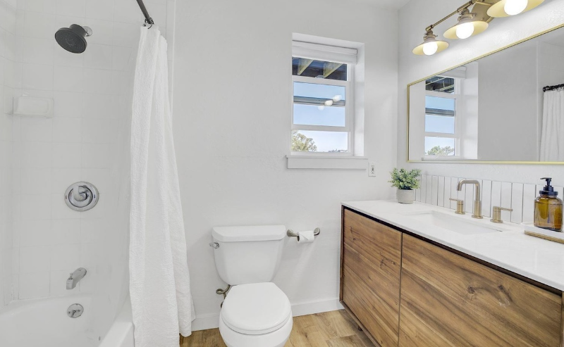 317 Seymour Ln - Photo 2 of 6