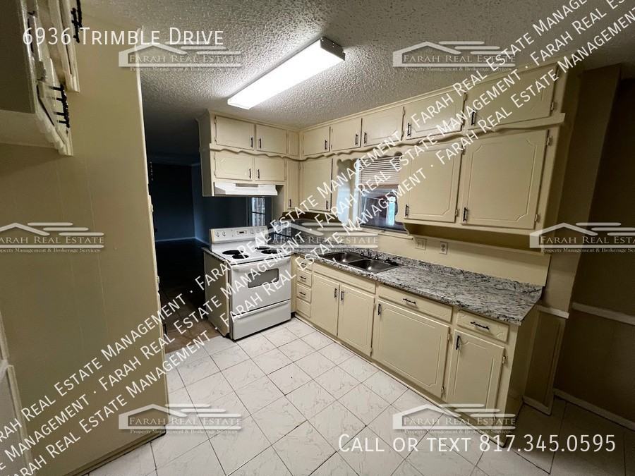 6936 Trimble Dr - Photo 3 of 20