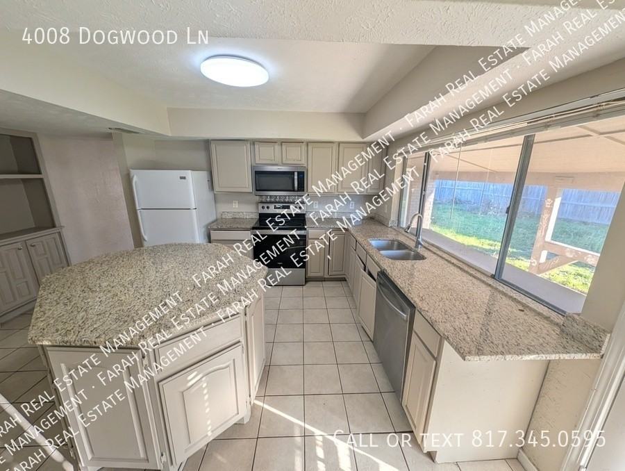 4008 Dogwood Ln - Photo 5 of 22