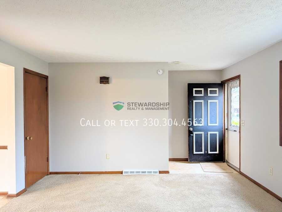 1752 Bunyan Cir Nw - Photo 3 of 23