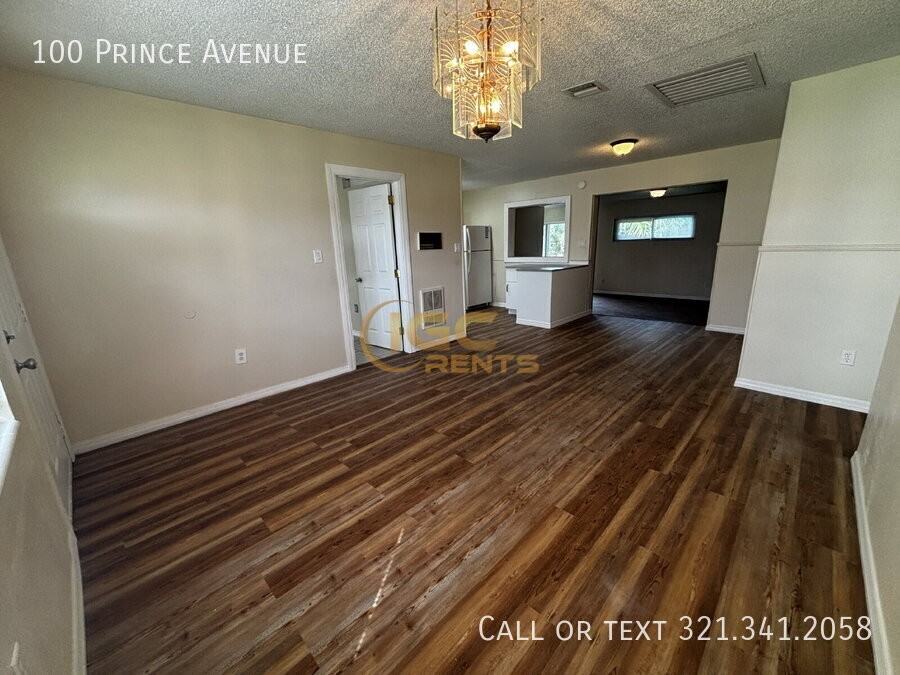 100 Prince Ave - Photo 3 of 18