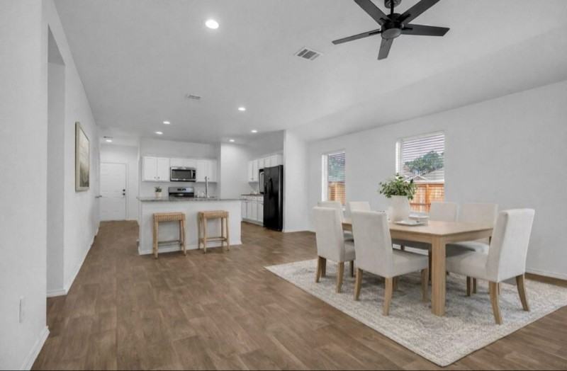 21430 Sacred Grove St - Photo 3 of 15