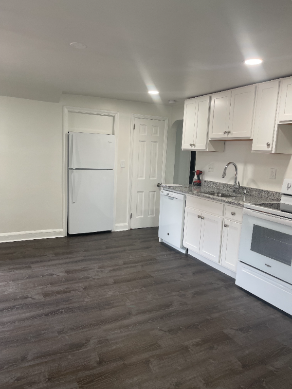 701 Academy Rd #2FL - Photo 3 of 17