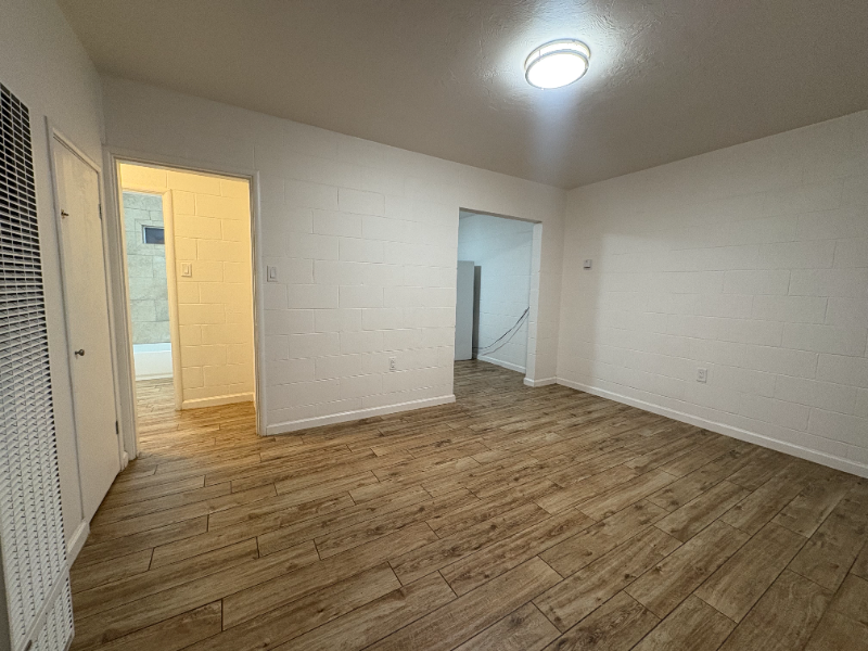 109 8th St #101 - Photo 2 of 7