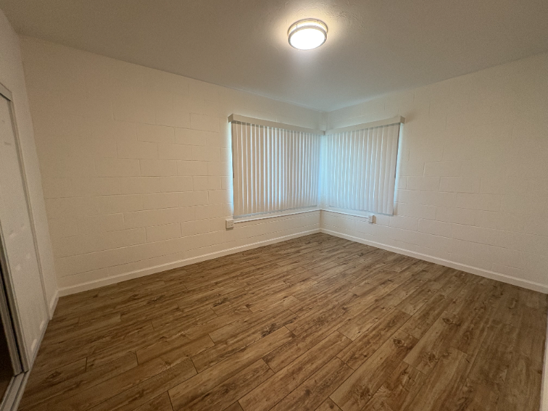 109 8th St #101 - Photo 4 of 7