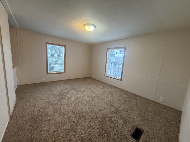 297 Jessie Lee Dr - Photo 2 of 5