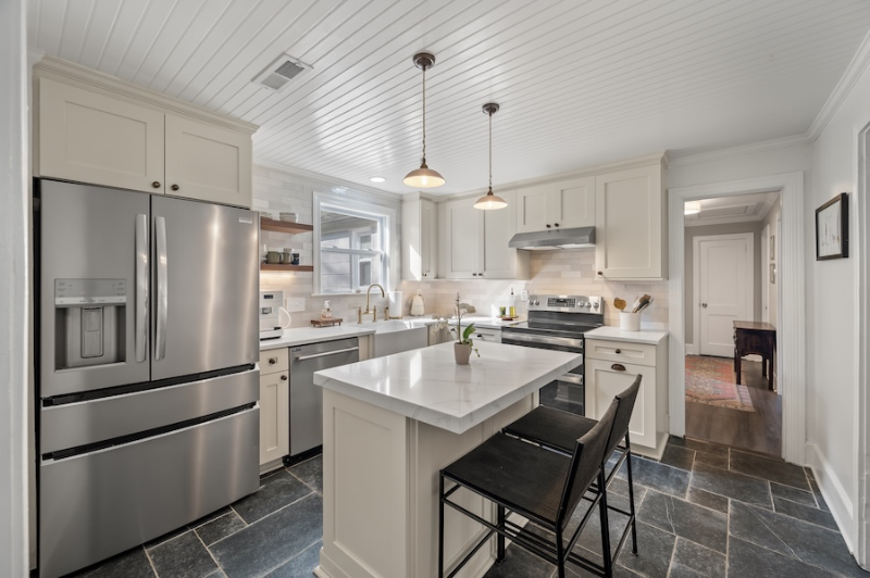 1 Paula Dr - Photo 7 of 22