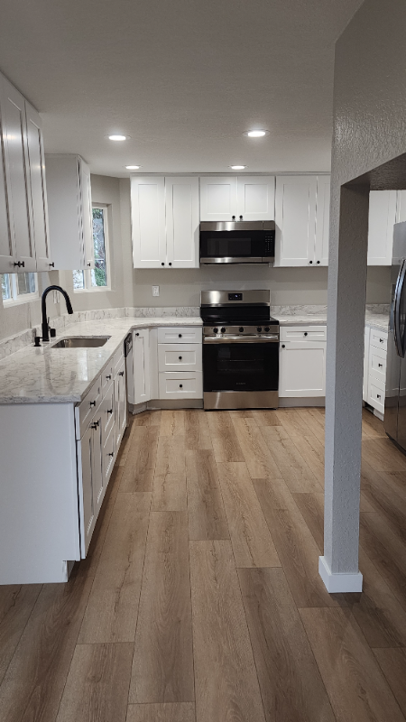 6308 49th Dr Ne - Photo 4 of 23