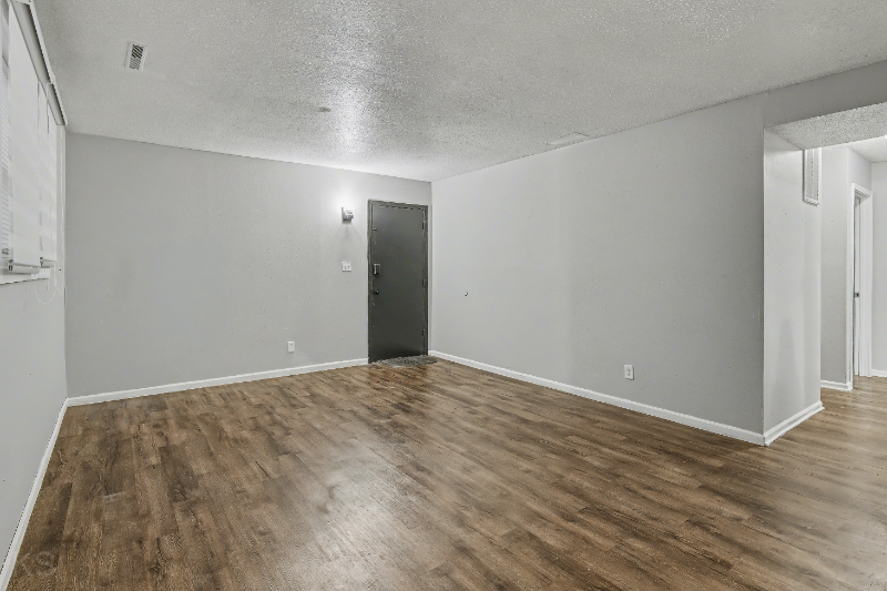 600 S Missouri Ave #2 - Photo 5 of 12