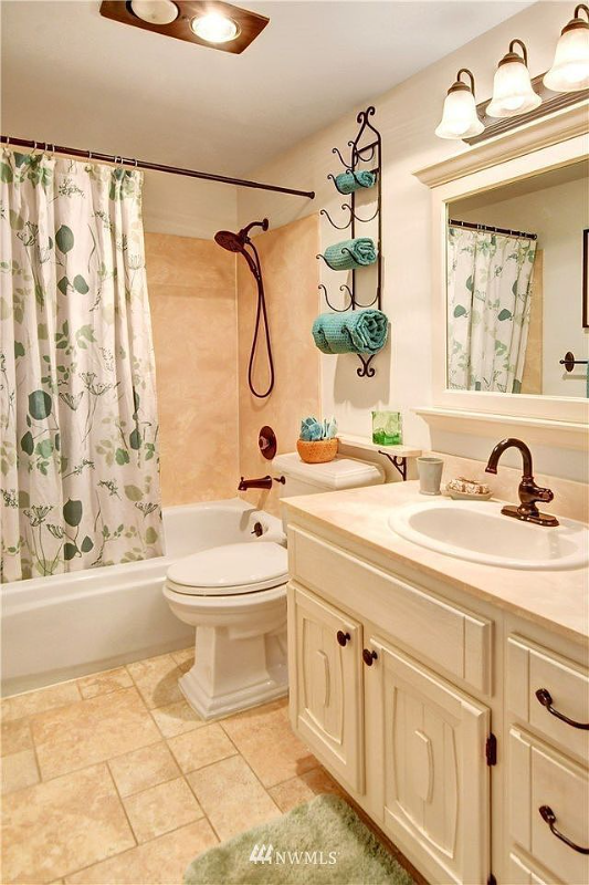 1001 Queen Anne Ave N #201 - Photo 5 of 7