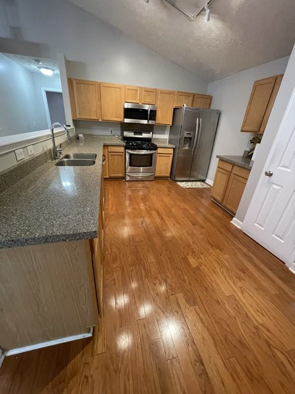 7005 Timber Oak Dr - Photo 3 of 18