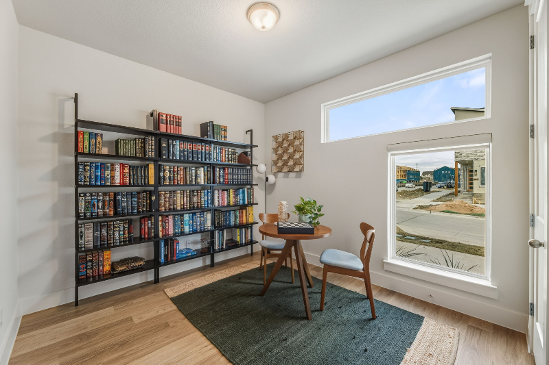 816 Meadowcrest Dr - Photo 4 of 20