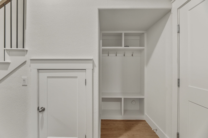 816 Meadowcrest Dr - Photo 5 of 20