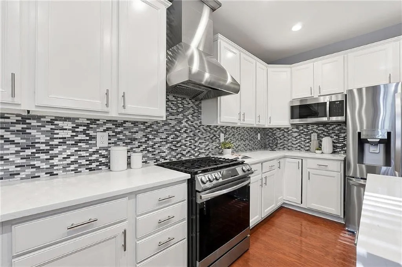 3655 E Paces Walk Ne - Photo 6 of 20