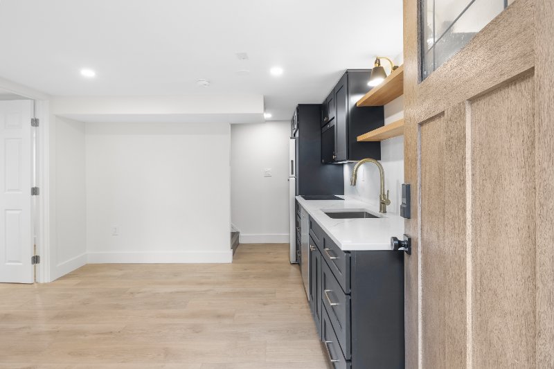 5703 Fenwick Dr - Photo 4 of 12