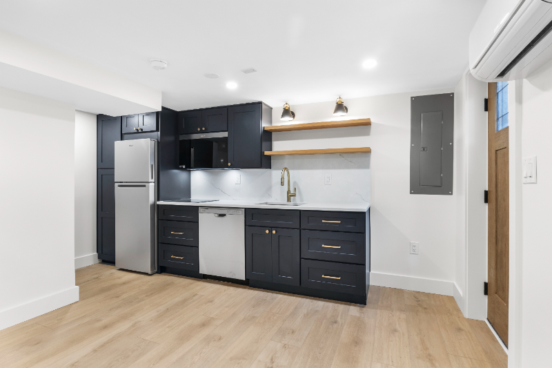 5703 Fenwick Dr - Photo 7 of 12