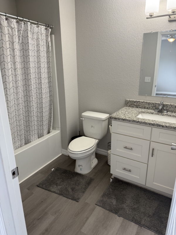 1935 Avenue O Sw #204 - Photo 6 of 7