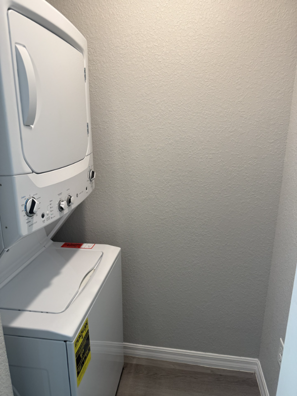 1935 Avenue O Sw #204 - Photo 7 of 7