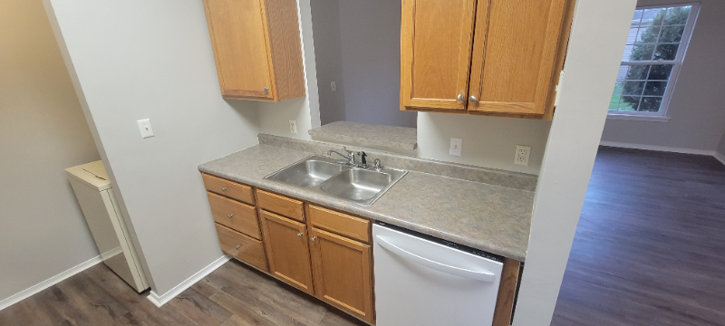 277 Lakewood Dr - Photo 5 of 12