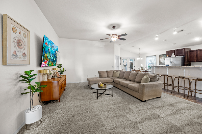 5508 Peach Dr - Photo 2 of 11