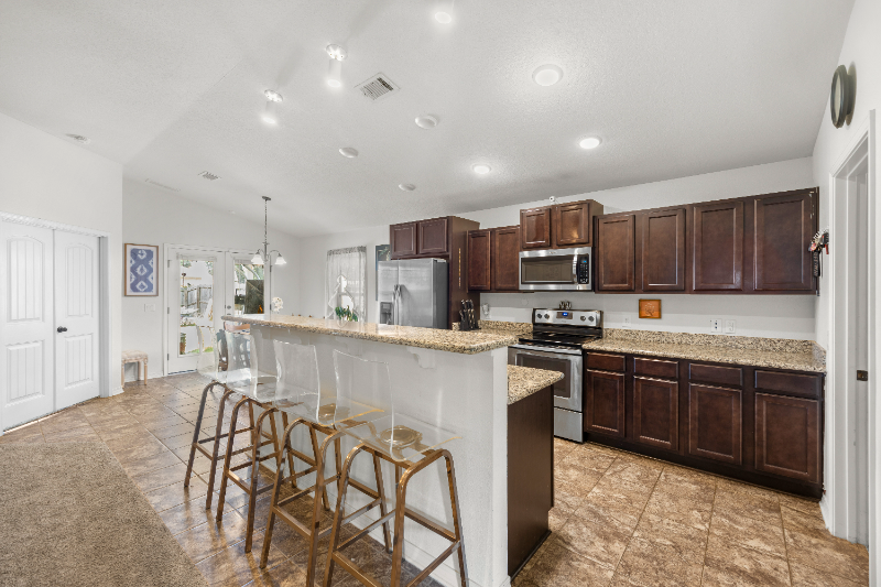 5508 Peach Dr - Photo 7 of 11