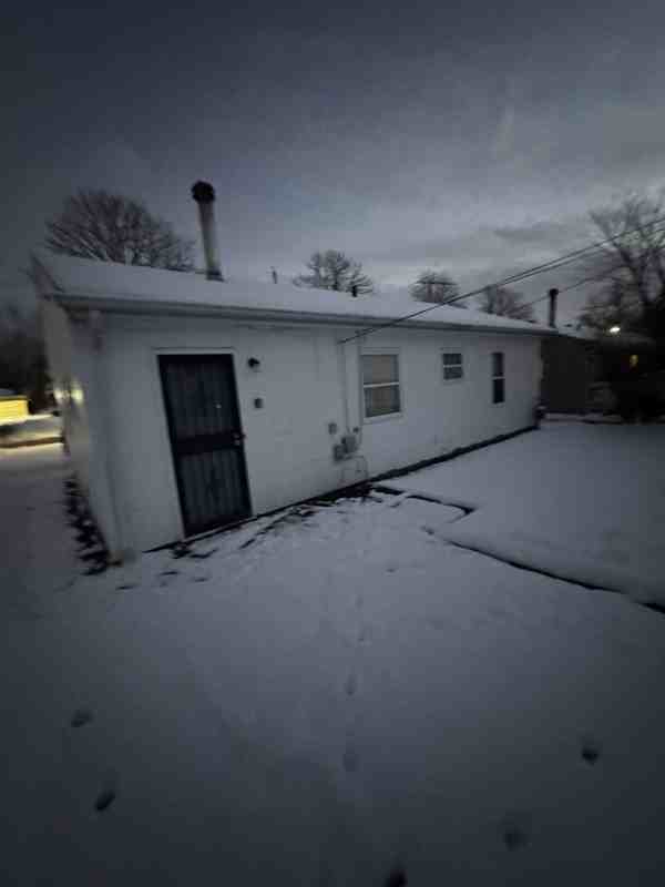 4380 Wyatt Rd - Photo 3 of 10