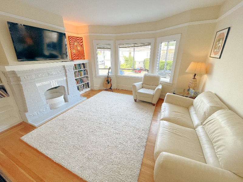 1811 18th Ave - Photo 7 of 17