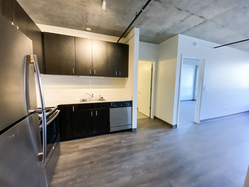 3198 N Clark St - Photo 3 of 19