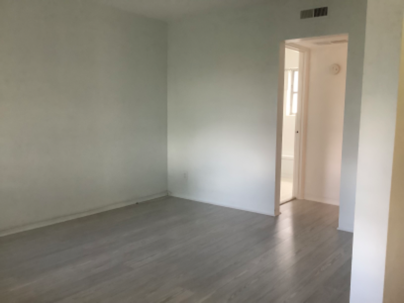 491 1st St S #113 - Photo 5 of 5