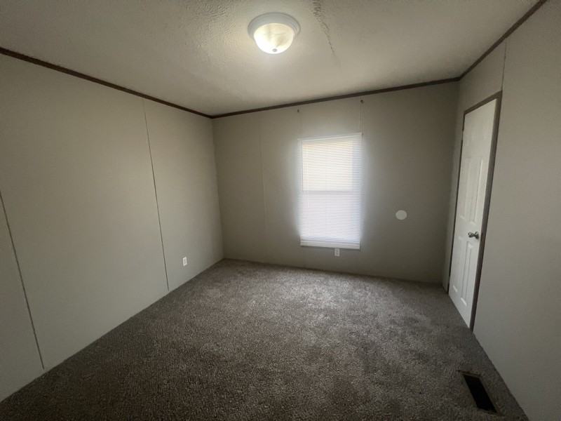 30 Locust St - Photo 5 of 8