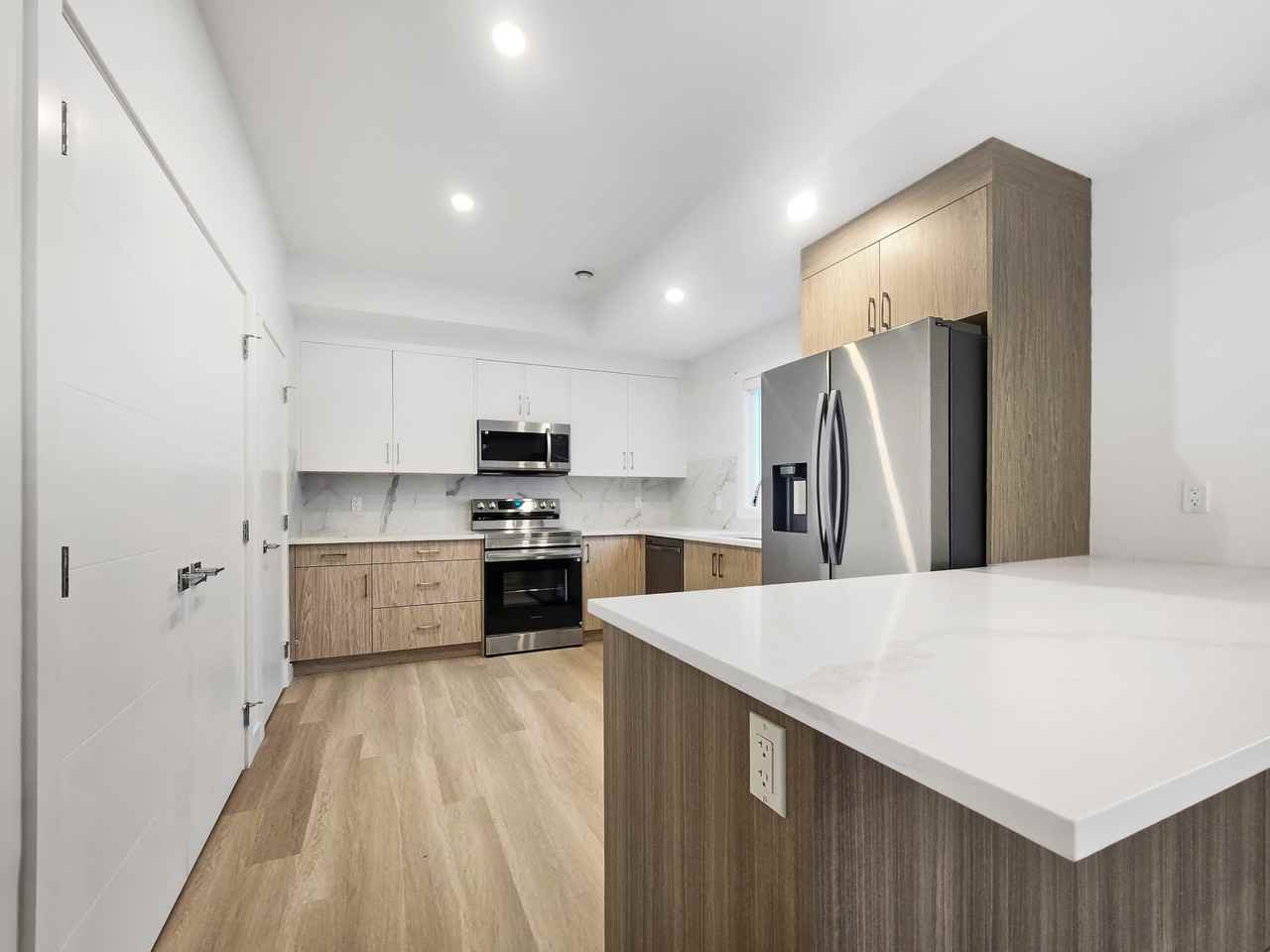 6123 33 Avenue NW - Photo 6 of 28