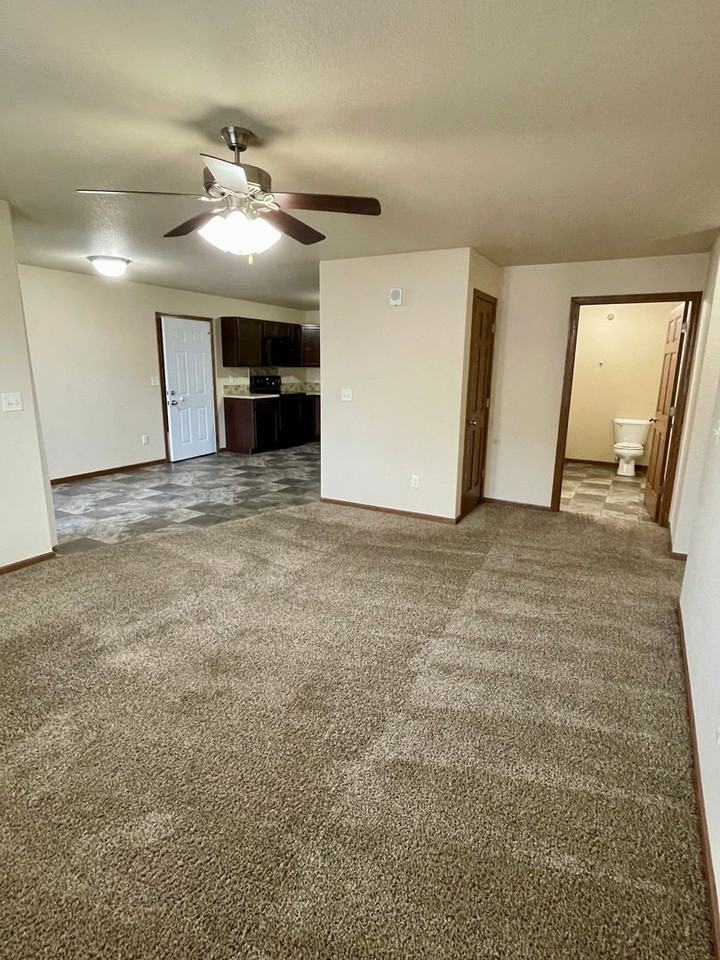 4210 Kateland St - Photo 4 of 36