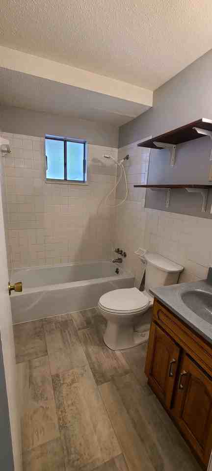 303 Pennsylvania Ave #2 - Photo 3 of 6