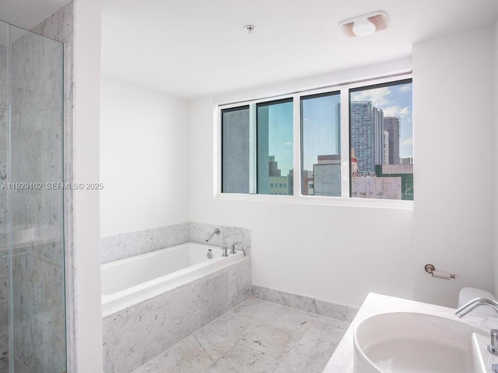 244 Biscayne Boulevard Way #2402 - Photo 3 of 15