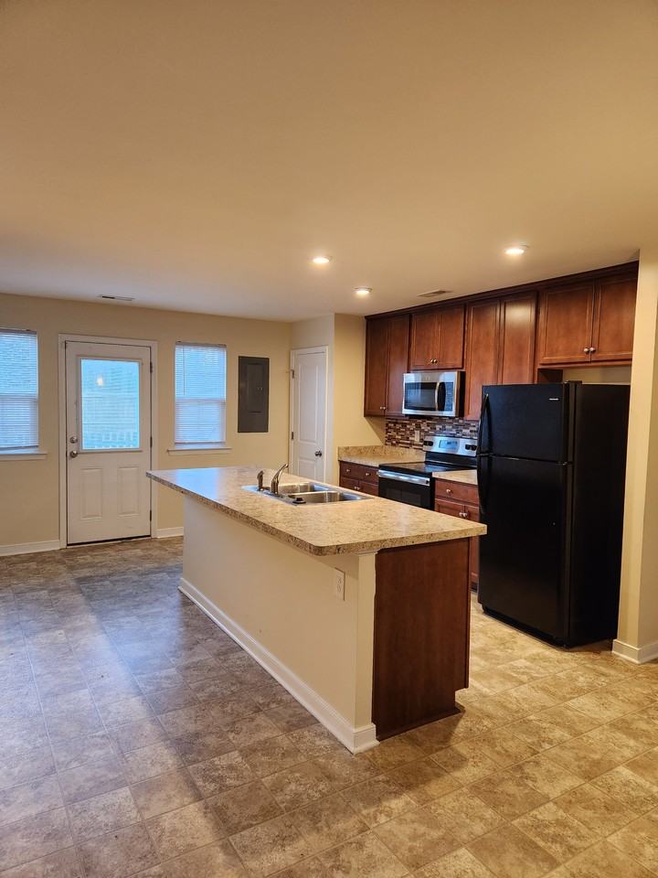 1344 Stone Ridge Park Loop #1 - Photo 5 of 14