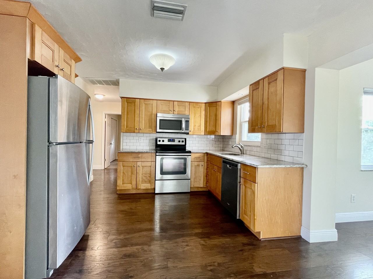 1732 Bellemeade Dr #NA - Photo 2 of 11