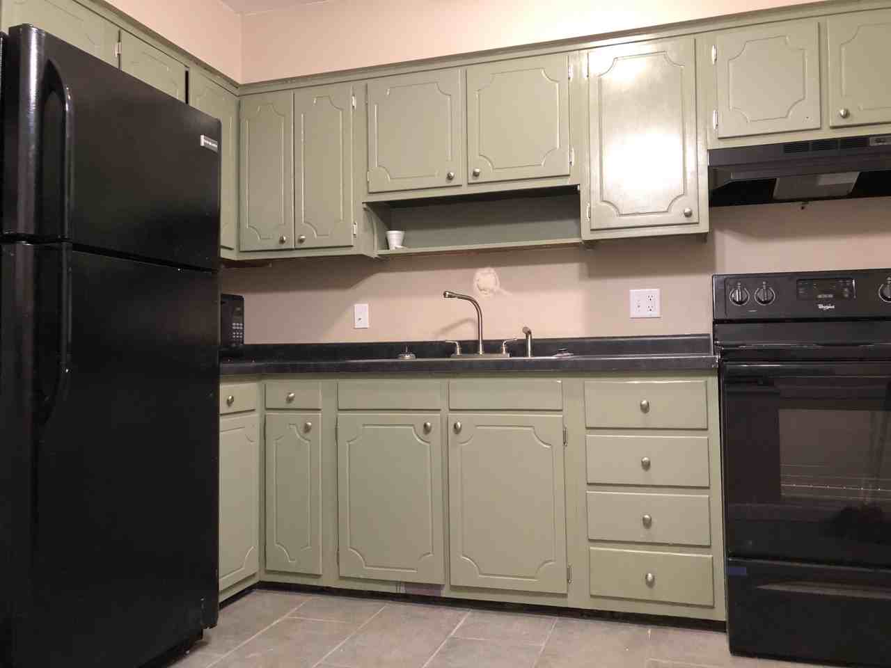 4070 Carlton Ave #4070 - Photo 3 of 10