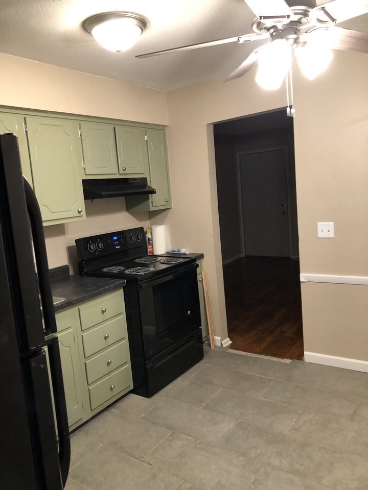 4070 Carlton Ave #4070 - Photo 4 of 10