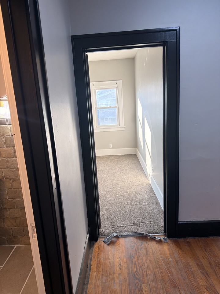 Cecilia Ave #UP - Photo 4 of 5