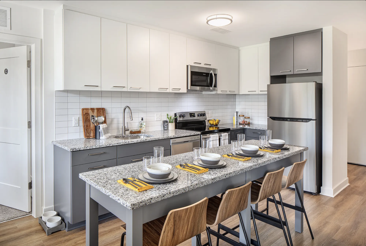 8430 Baltimore Ave #NA - Photo 4 of 7