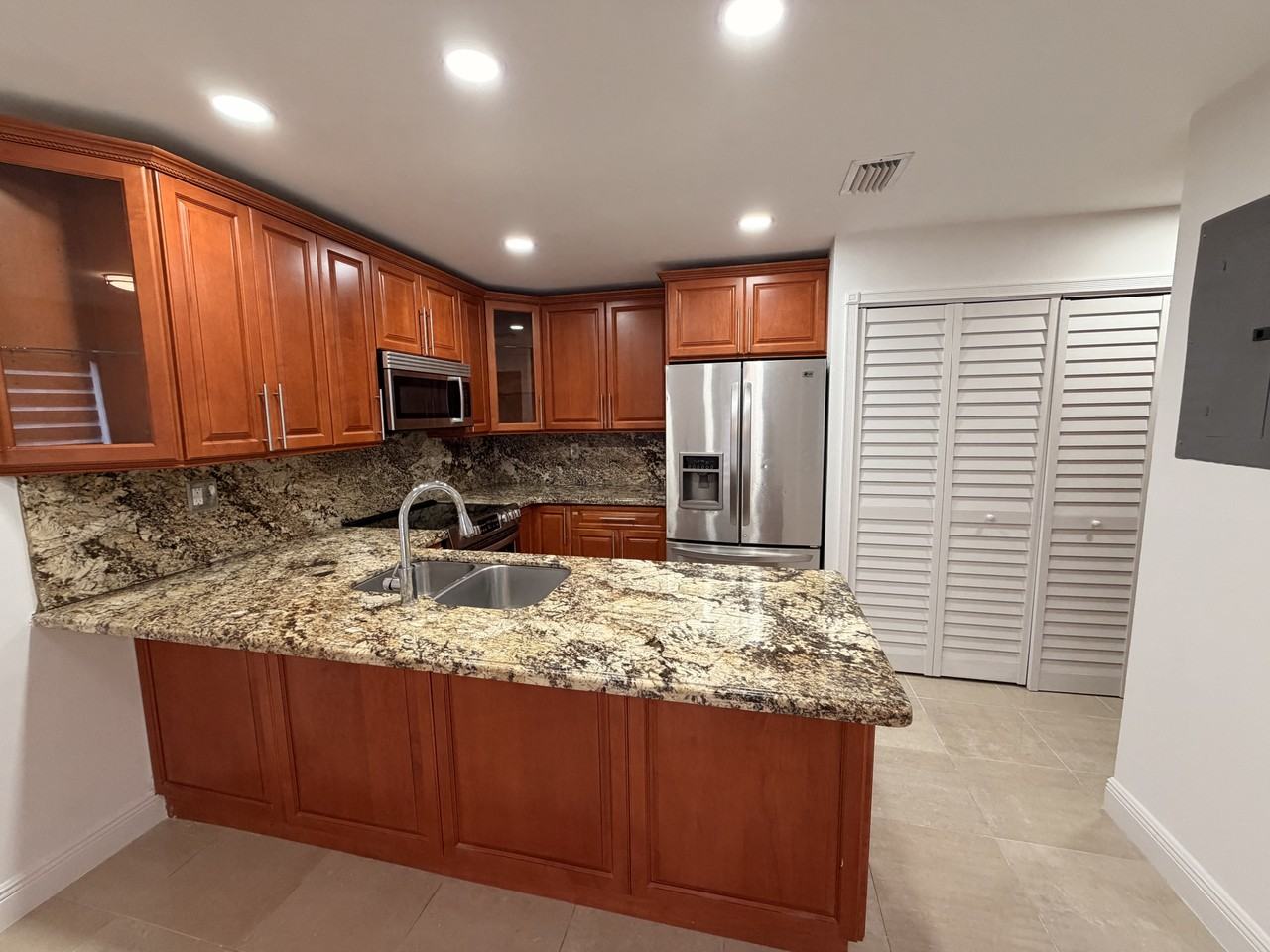 9662 Sw 148th Ave - Photo 3 of 15