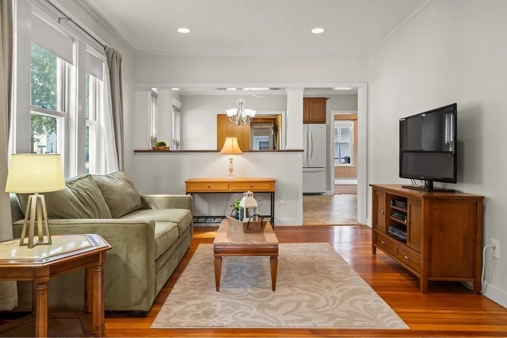 20 Chase St #1 - Photo 3 of 17