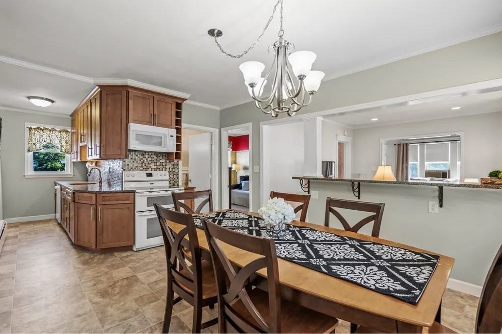 20 Chase St #1 - Photo 6 of 17