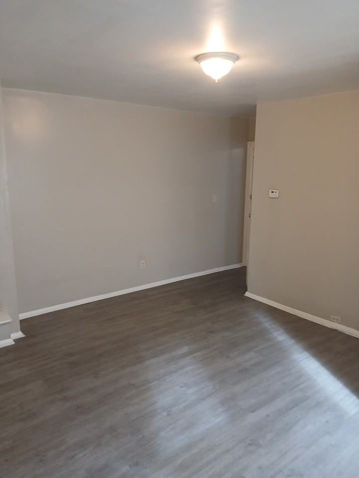 3045 Beekman St #1 - Photo 2 of 6