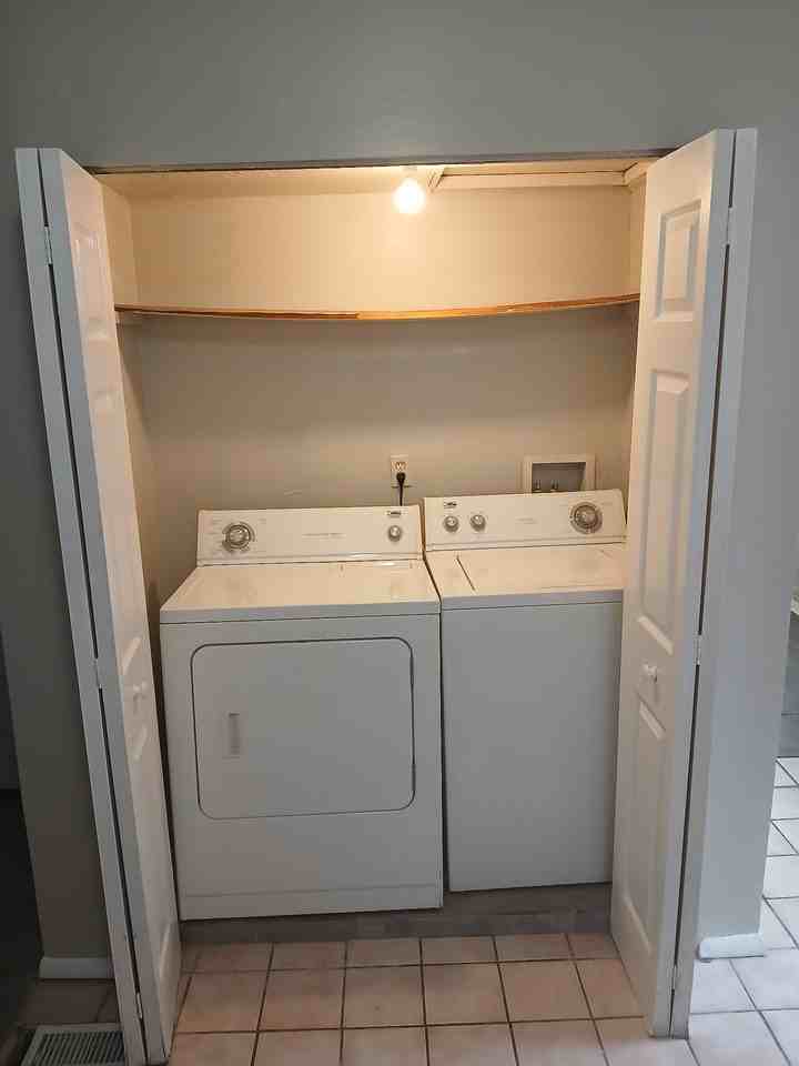 3045 Beekman St #1 - Photo 6 of 6