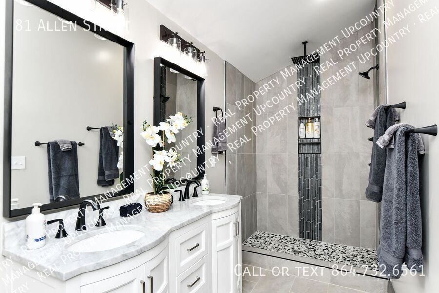 81 Allen St - Photo 7 of 12