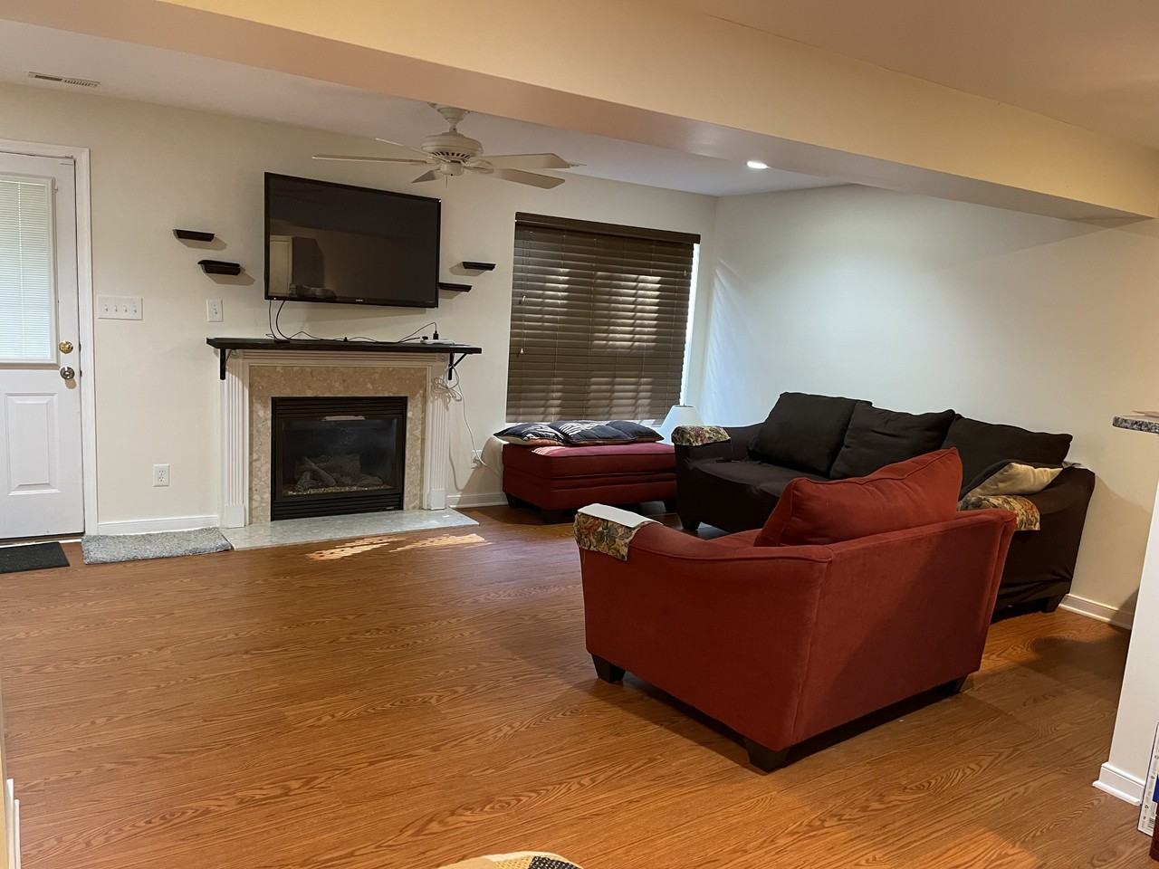 301 Kingscote Ln #301 - Photo 3 of 11