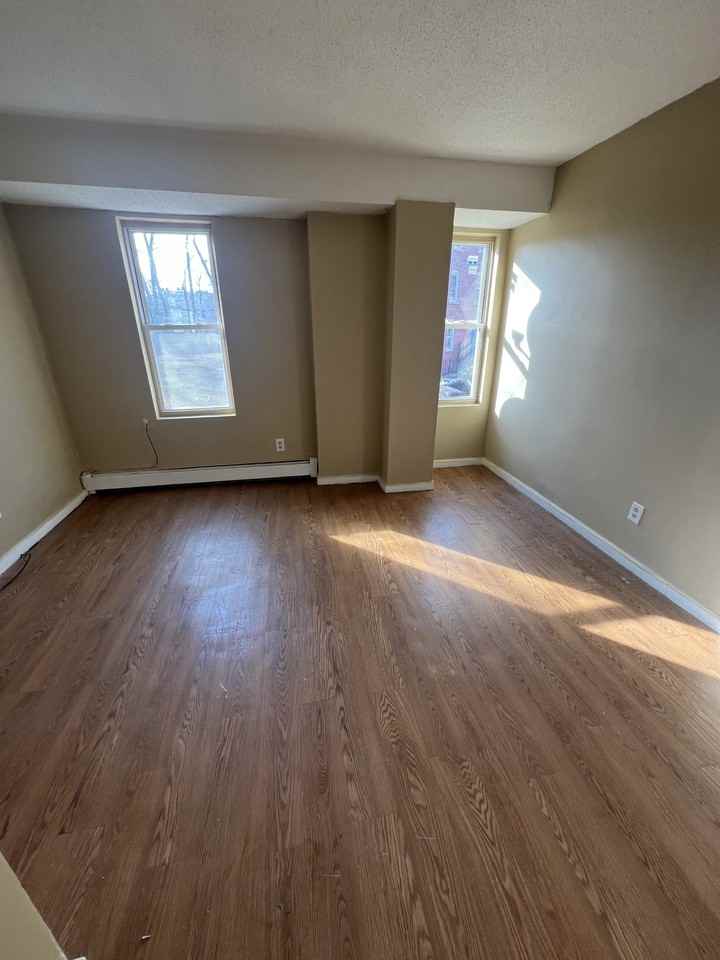 32 Bedford St #32A - Photo 2 of 12